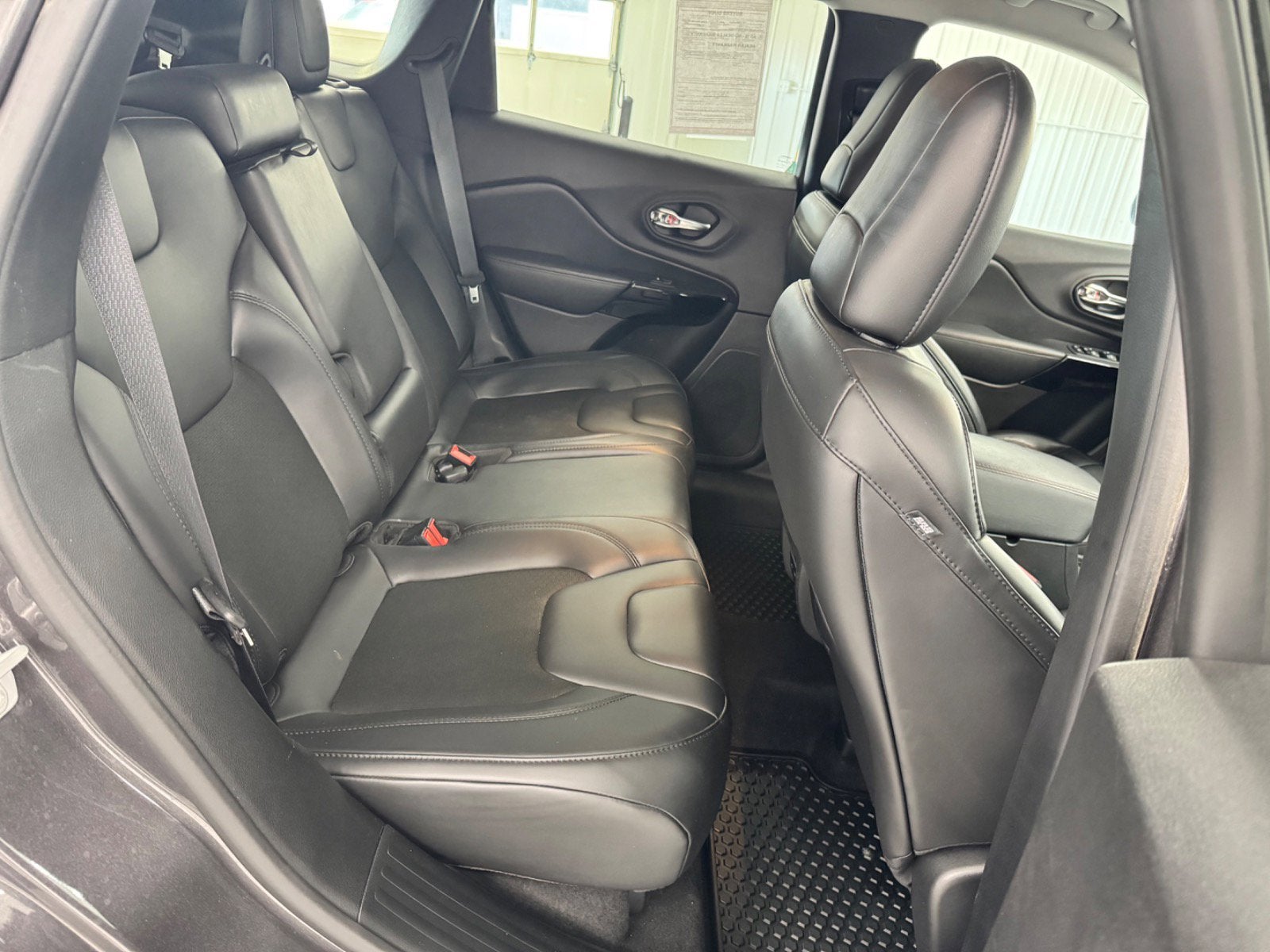 2020 Jeep Cherokee Altitude