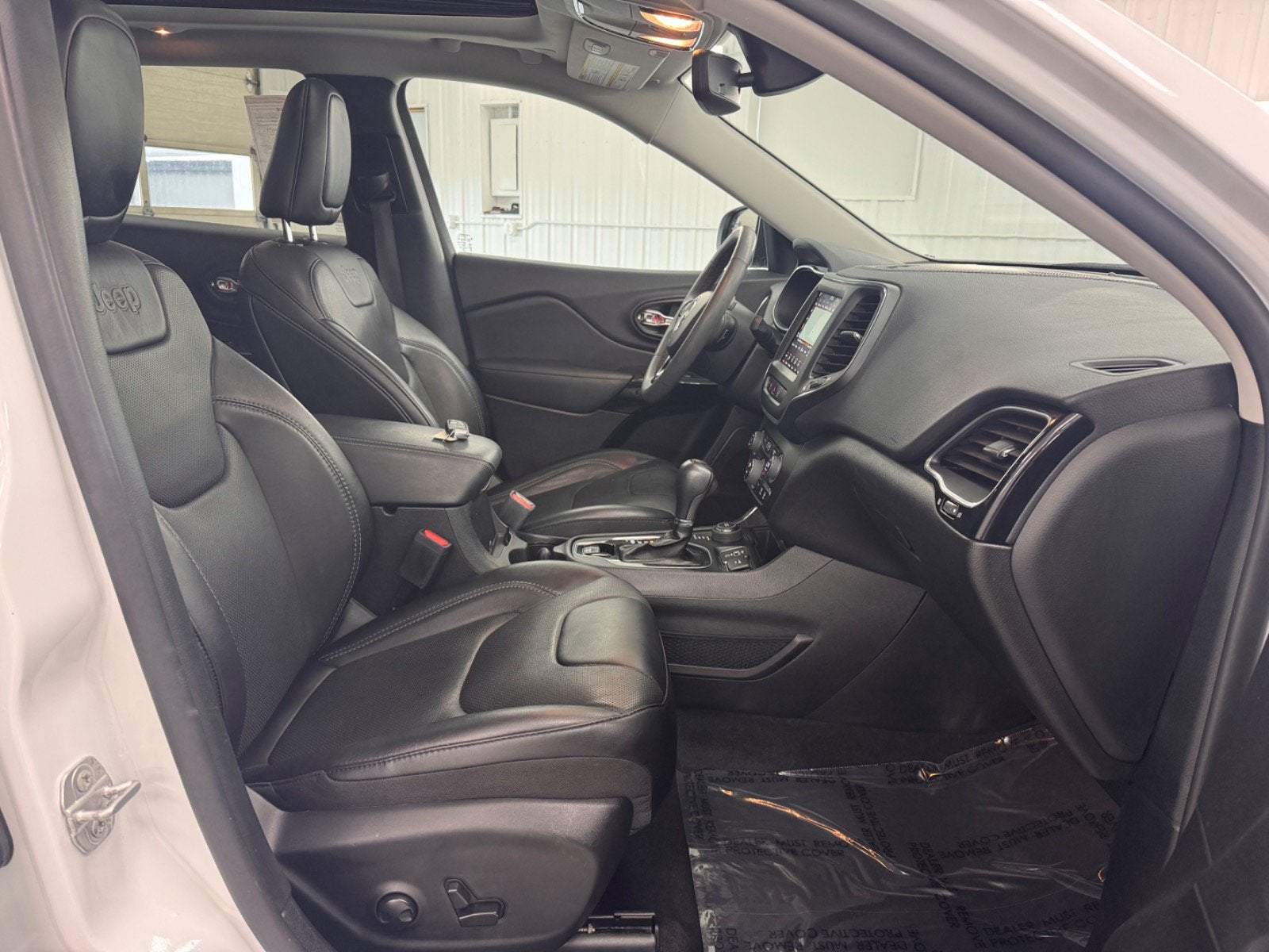 2023 Jeep Cherokee Altitude Lux