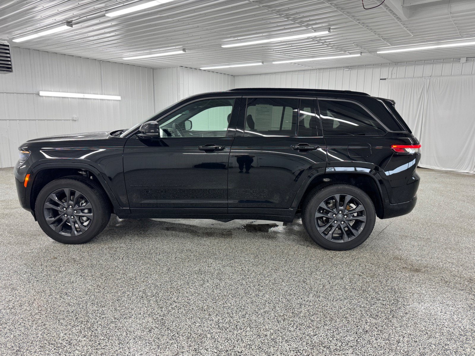 2026 Jeep Grand Cherokee Limited Reserve