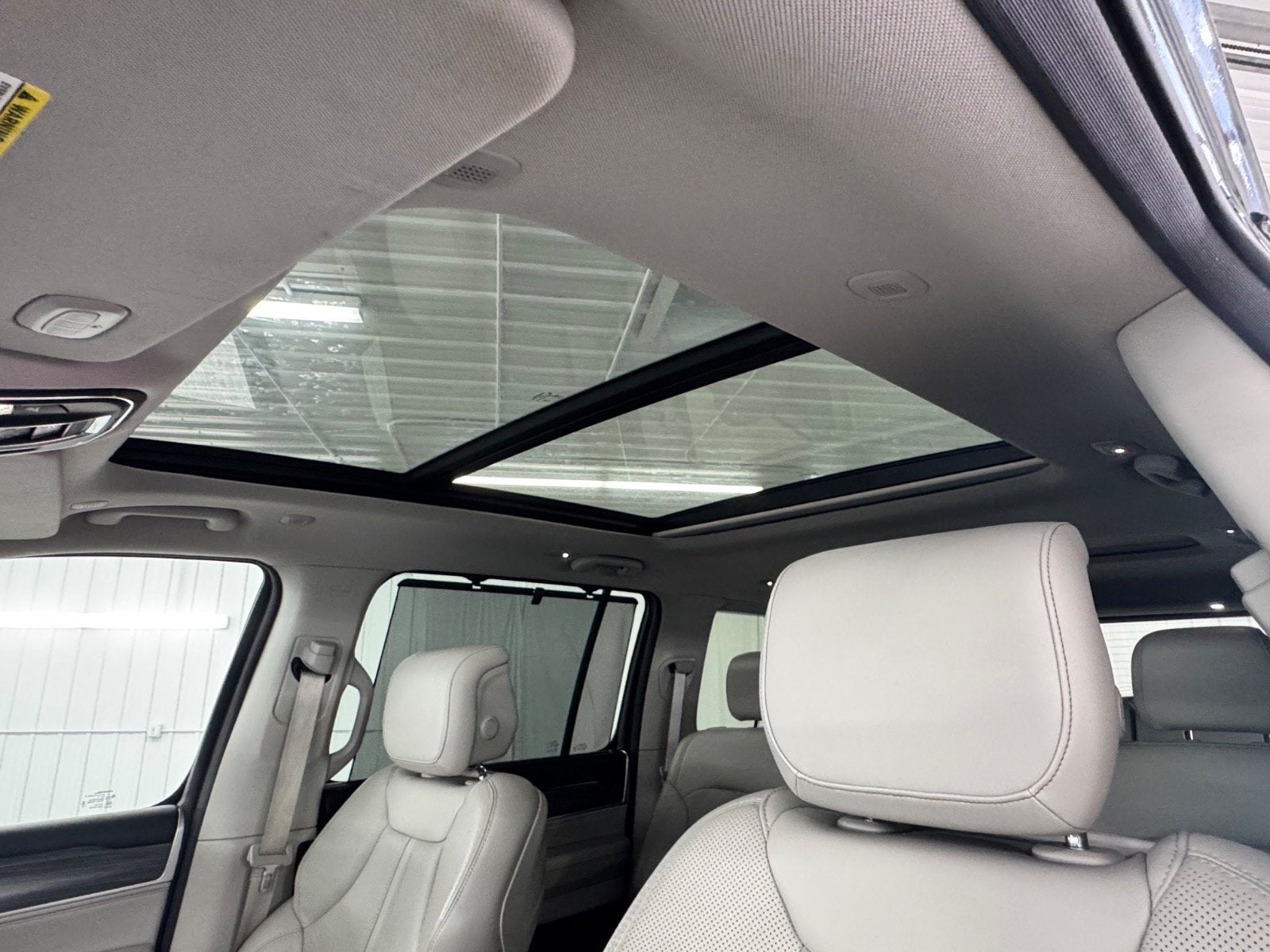 2023 Jeep Wagoneer L Series III