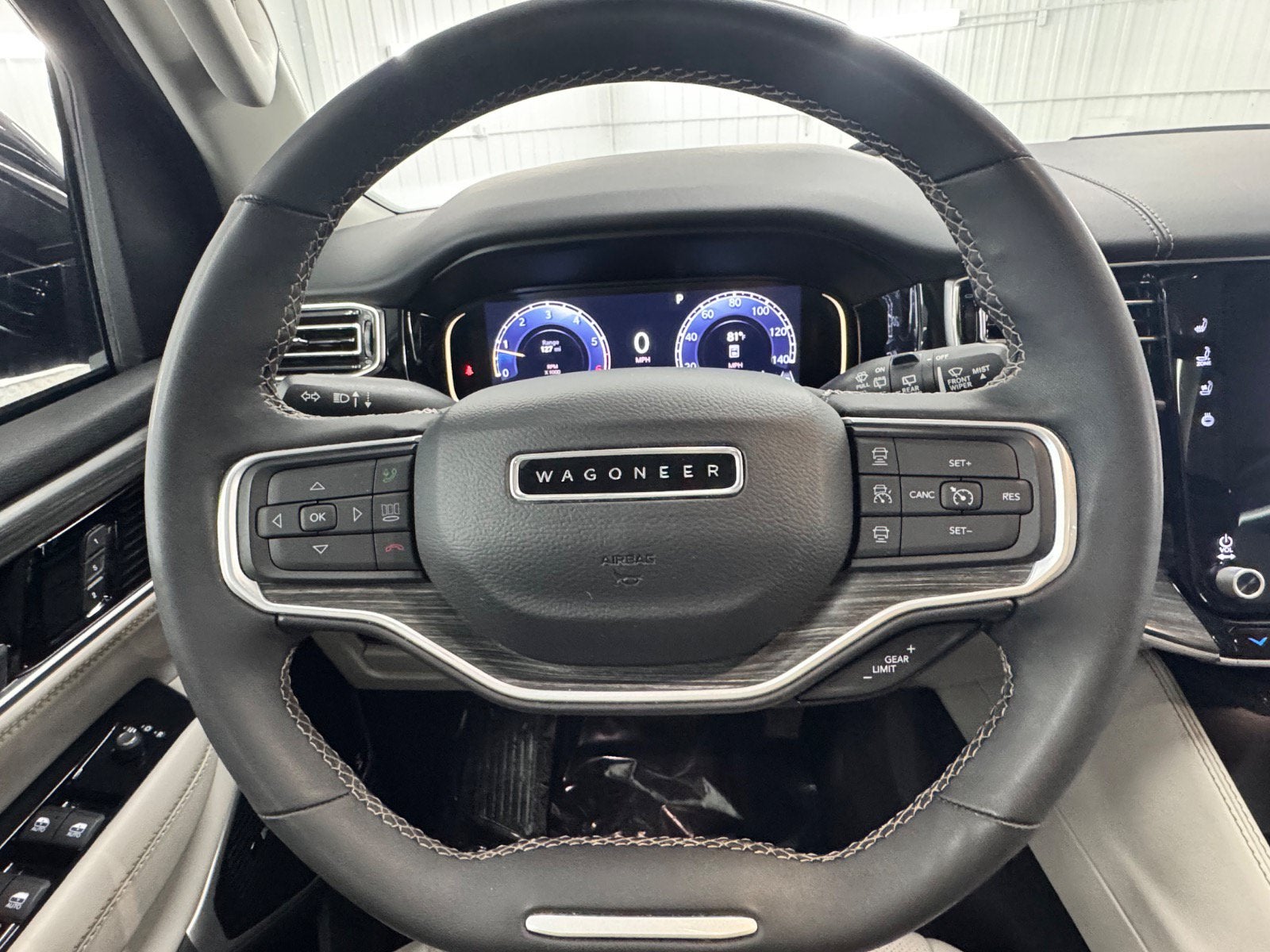 2023 Jeep Wagoneer L Series III