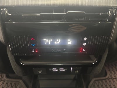 2024 Jeep Wagoneer L Series III