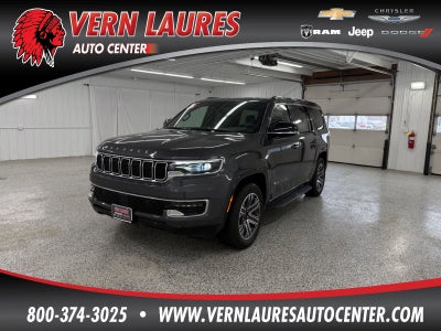 2025 Jeep Wagoneer Base