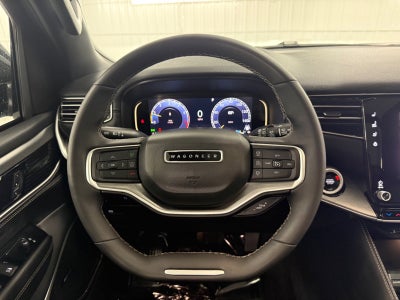 2025 Jeep Wagoneer Base