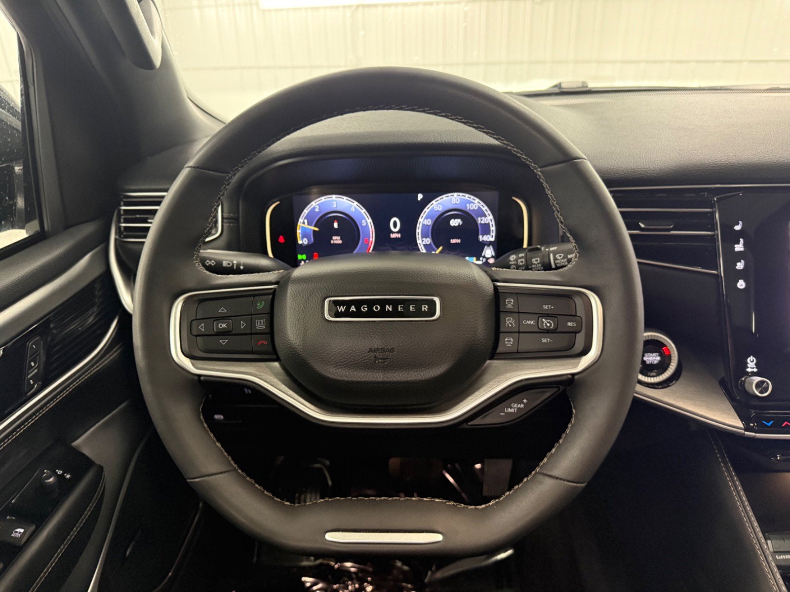 2025 Jeep Wagoneer Base