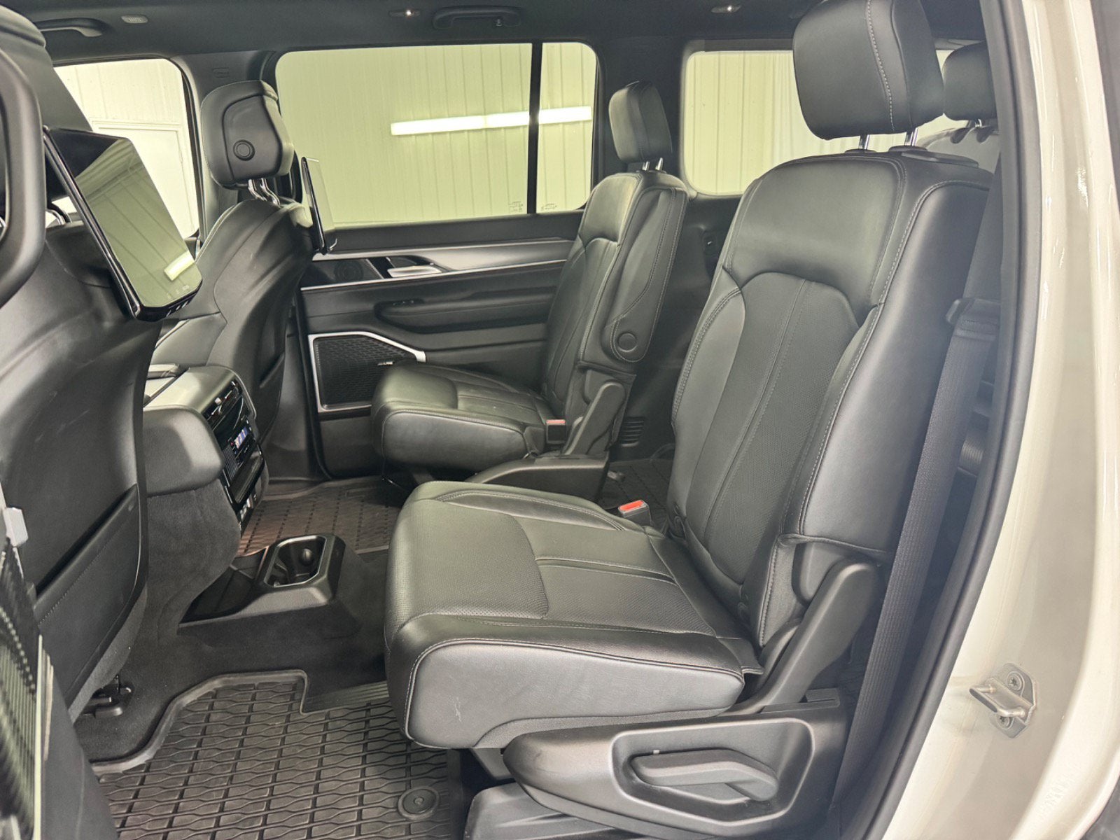 2024 Jeep Wagoneer Series II Carbide