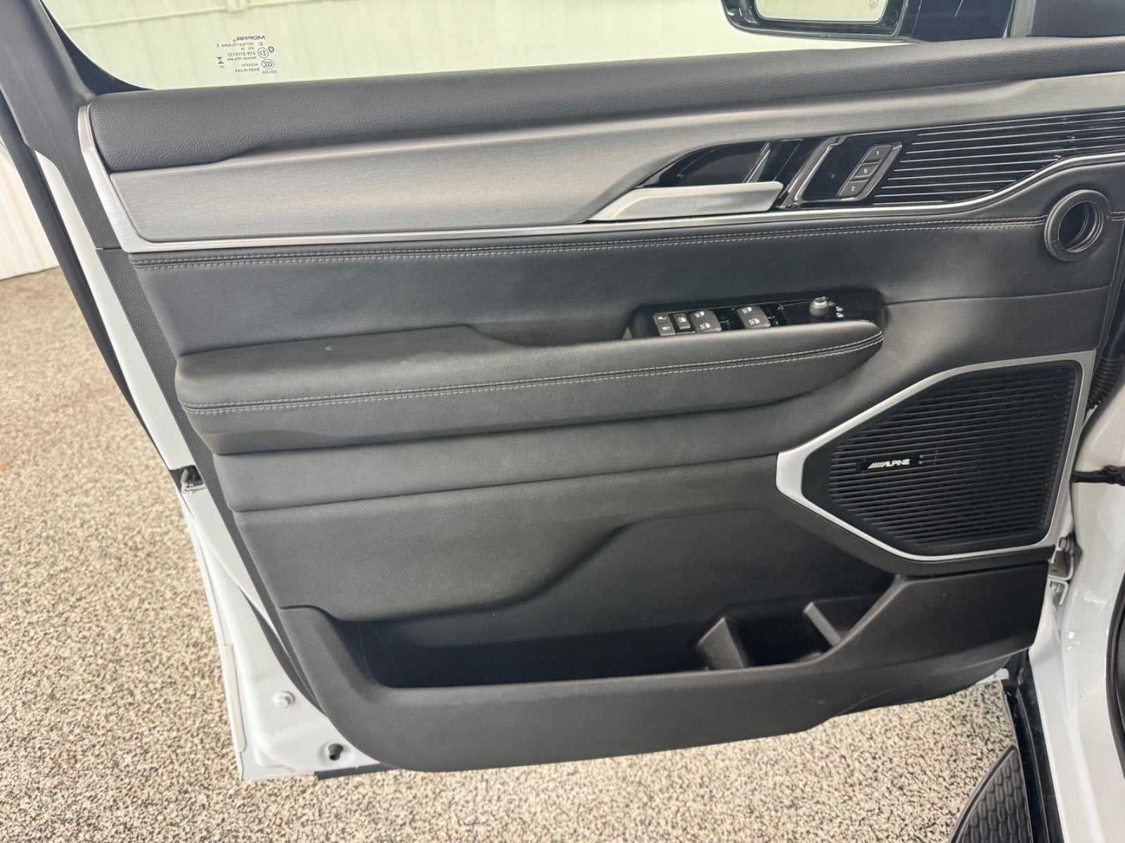 2024 Jeep Wagoneer Series II Carbide