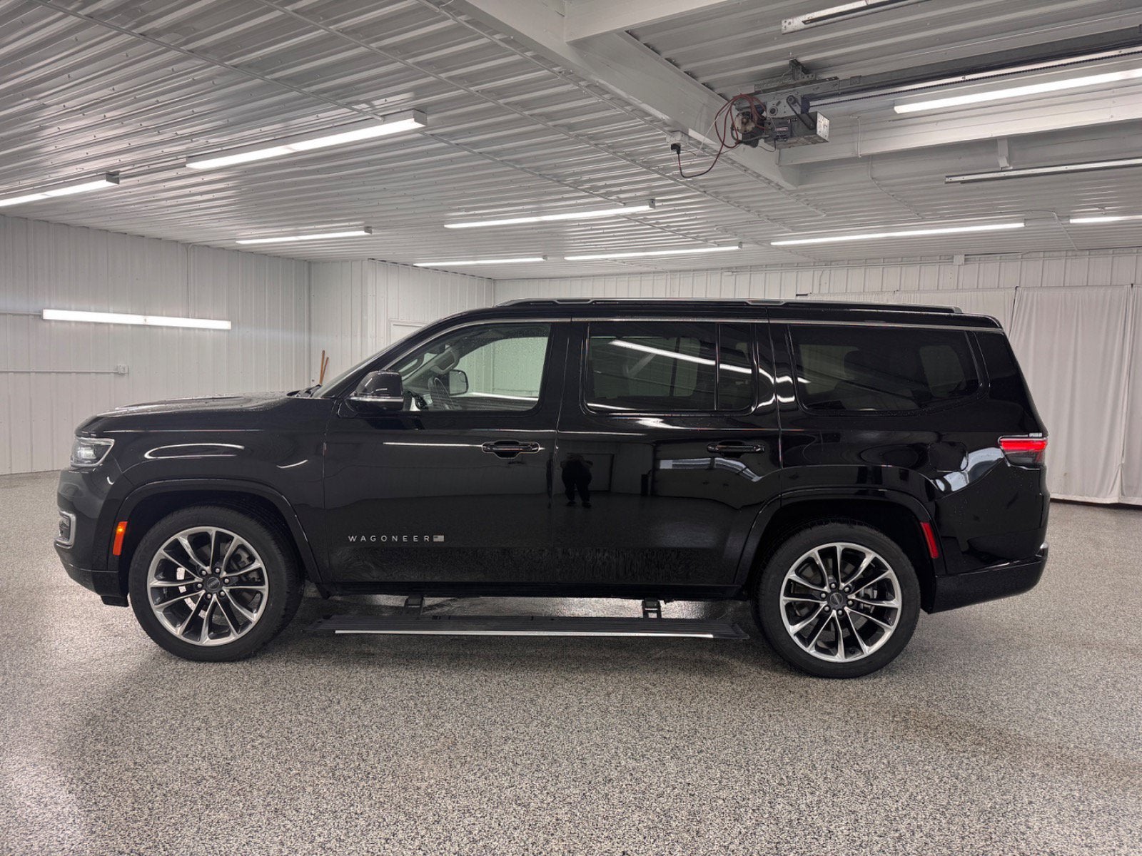 2023 Jeep Wagoneer Series III
