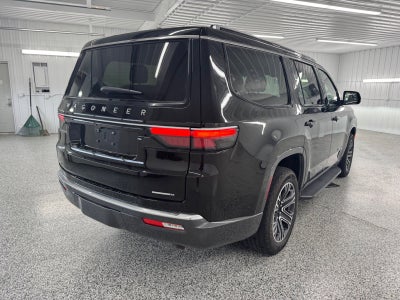2022 Jeep Wagoneer Series III