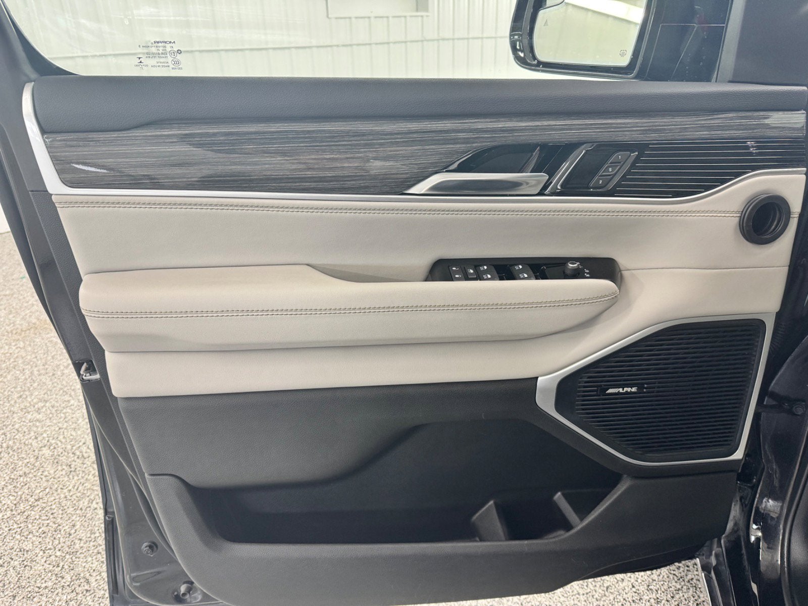 2022 Jeep Wagoneer Series III
