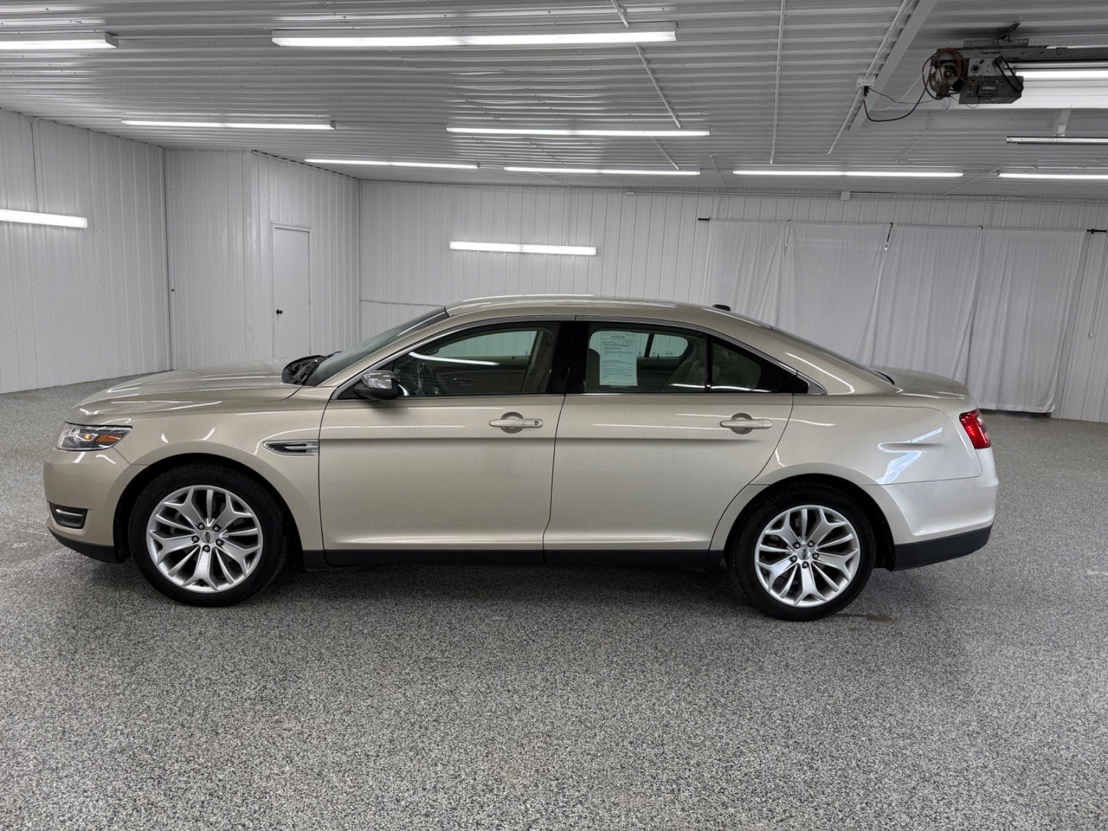2018 Ford Taurus Limited