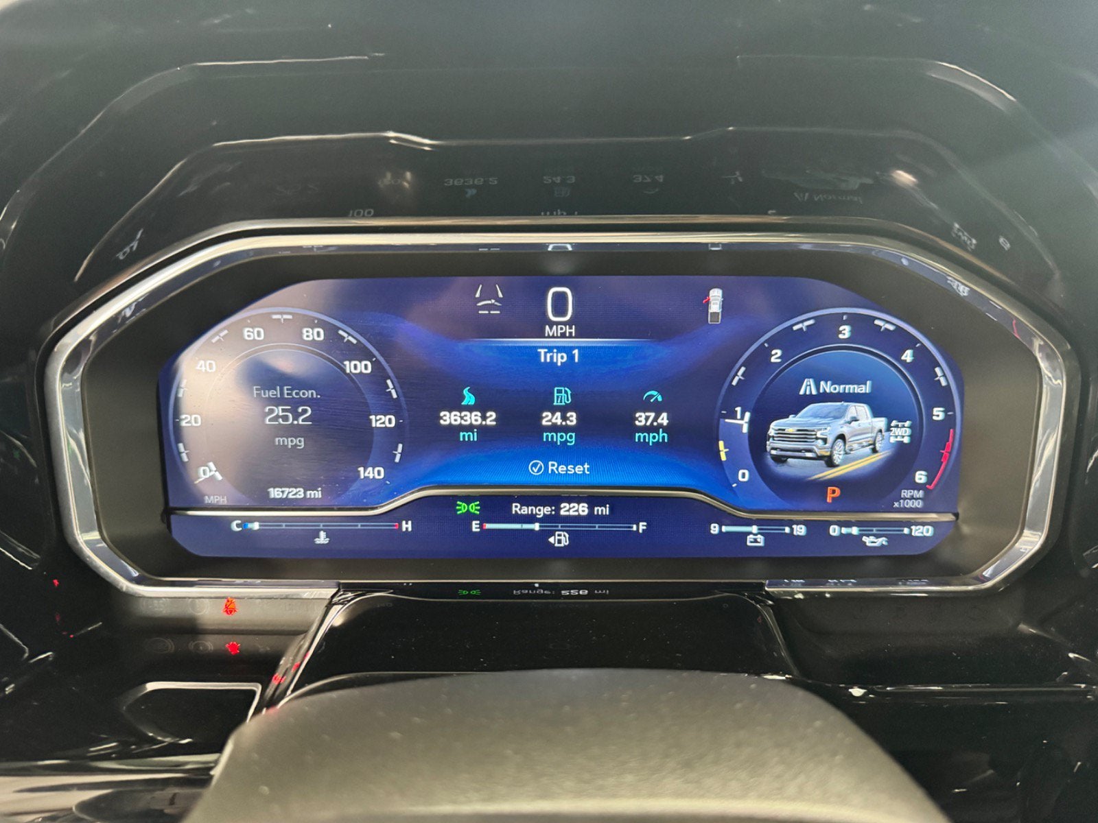 2025 Chevrolet Silverado 1500 High Country