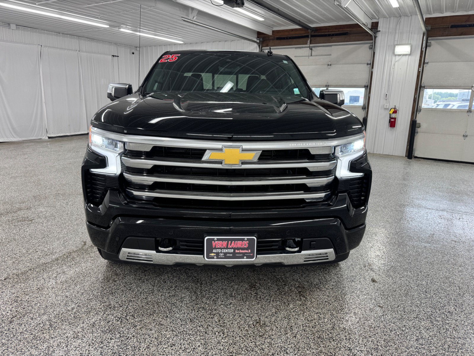 2025 Chevrolet Silverado 1500 High Country