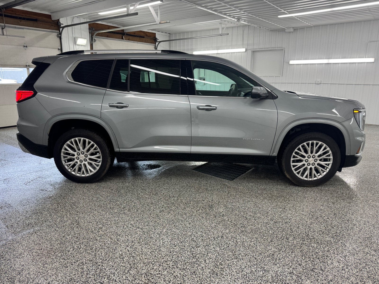 2024 GMC Acadia Denali