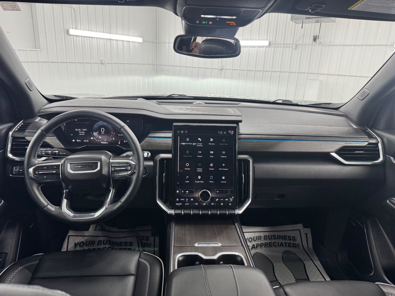 2024 GMC Acadia Denali