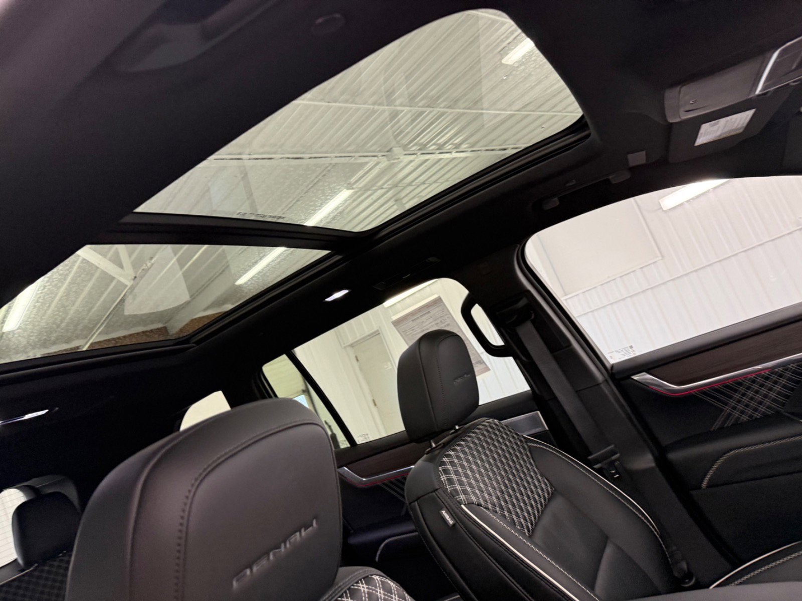 2025 GMC Acadia Denali
