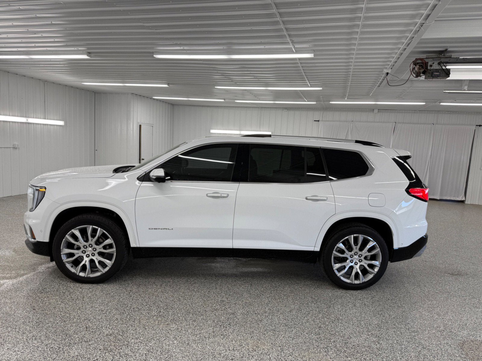 2025 GMC Acadia Denali