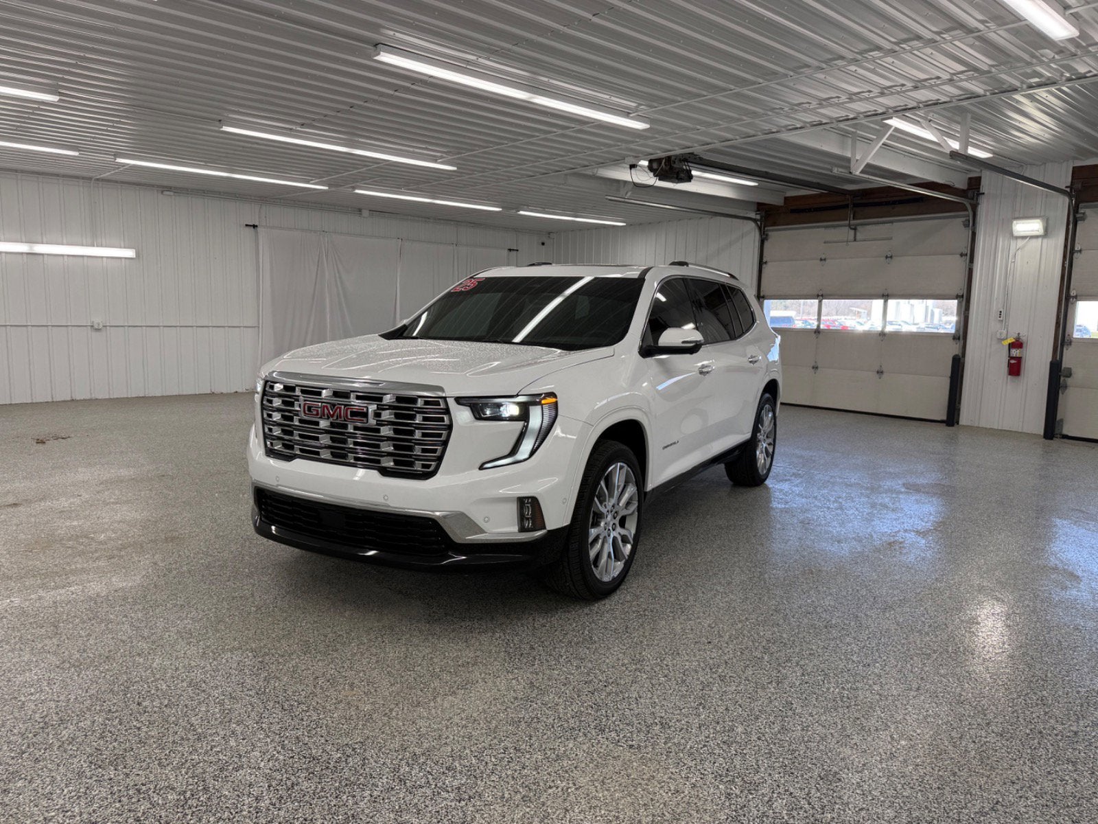 2025 GMC Acadia Denali