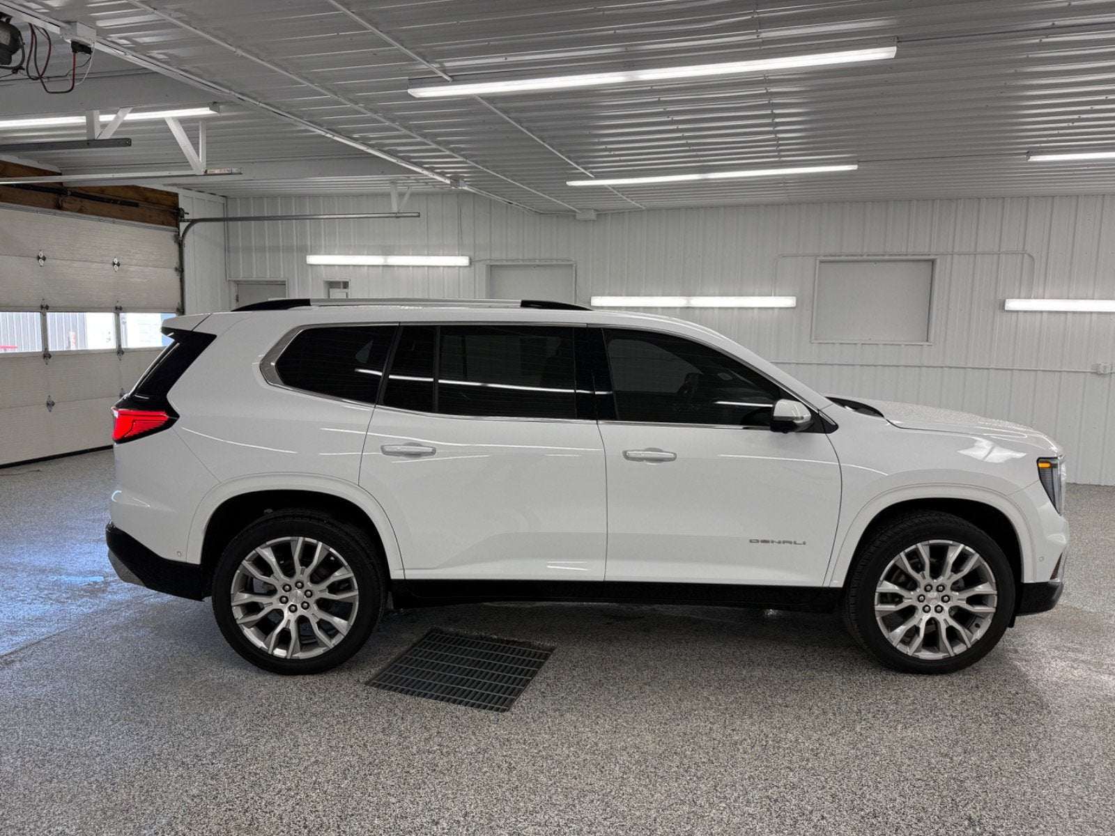 2025 GMC Acadia Denali