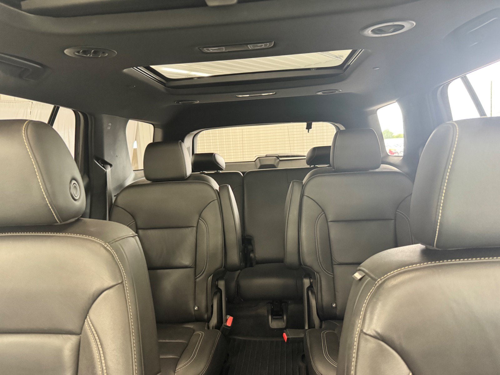 2022 Chevrolet Traverse LT Leather