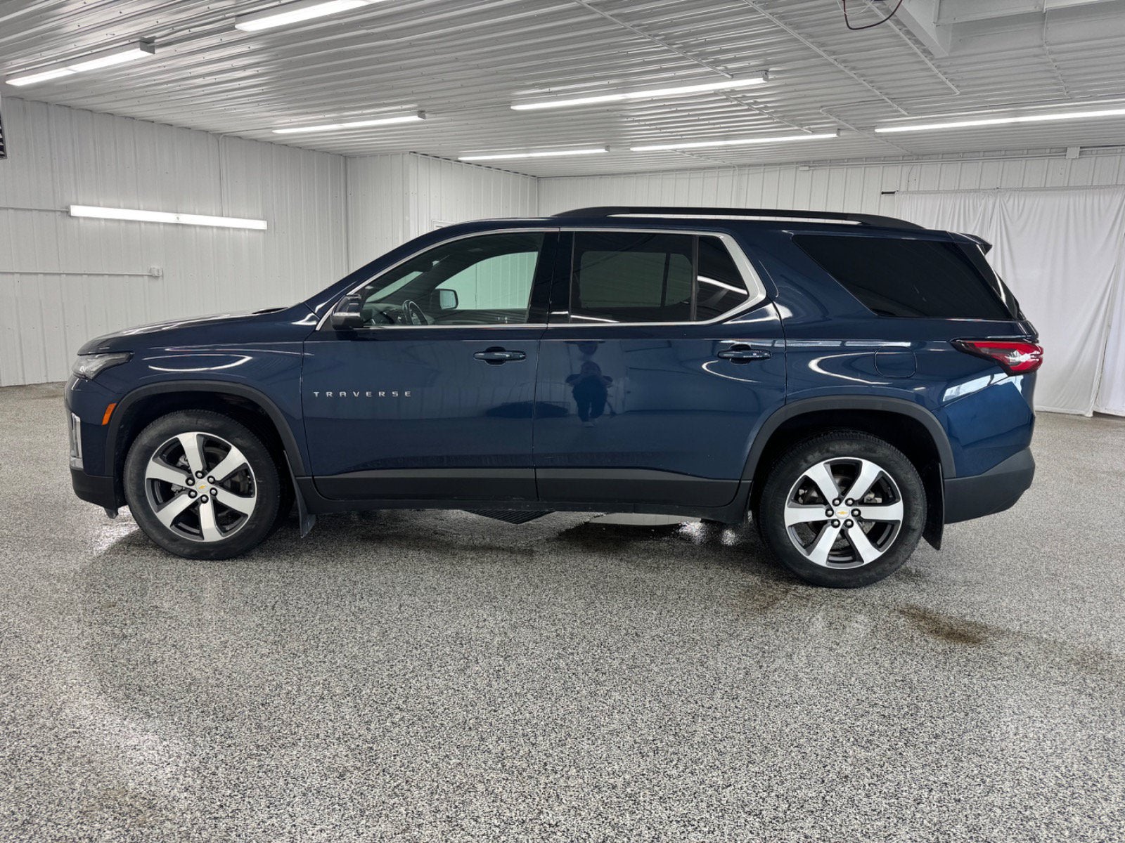 2022 Chevrolet Traverse LT Leather