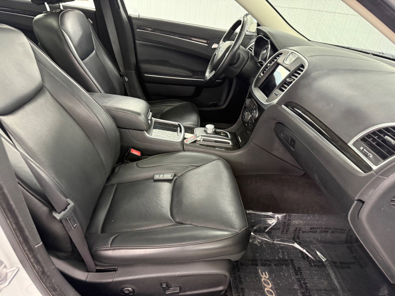 2017 Chrysler 300 300C