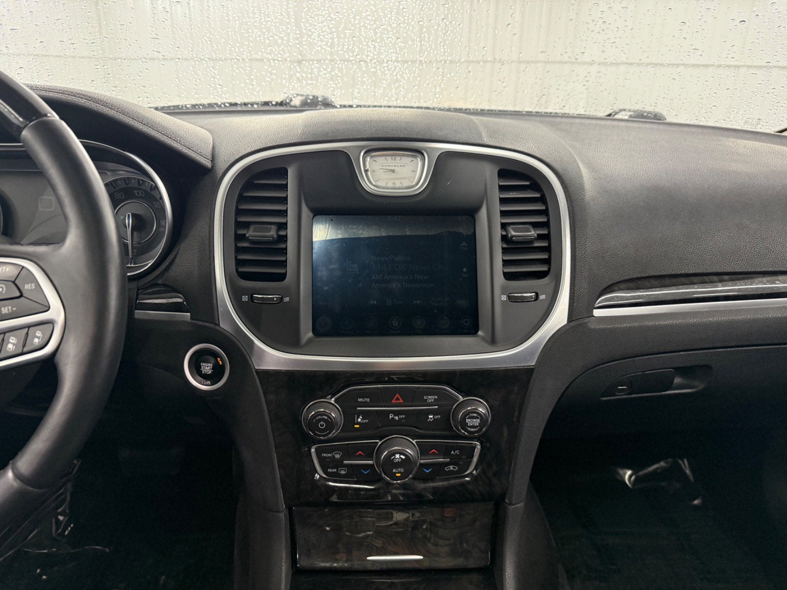 2017 Chrysler 300 300C