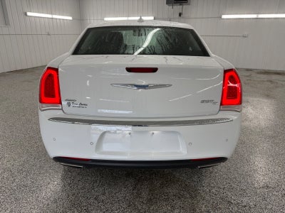 2017 Chrysler 300 300C