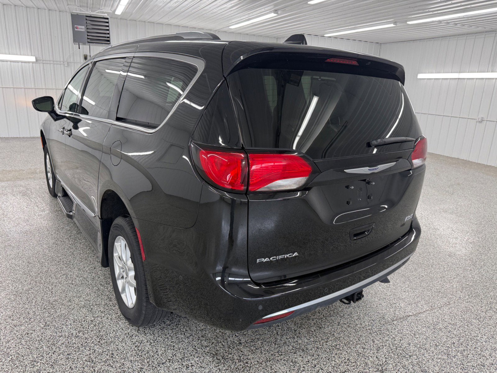 2020 Chrysler Pacifica Touring L