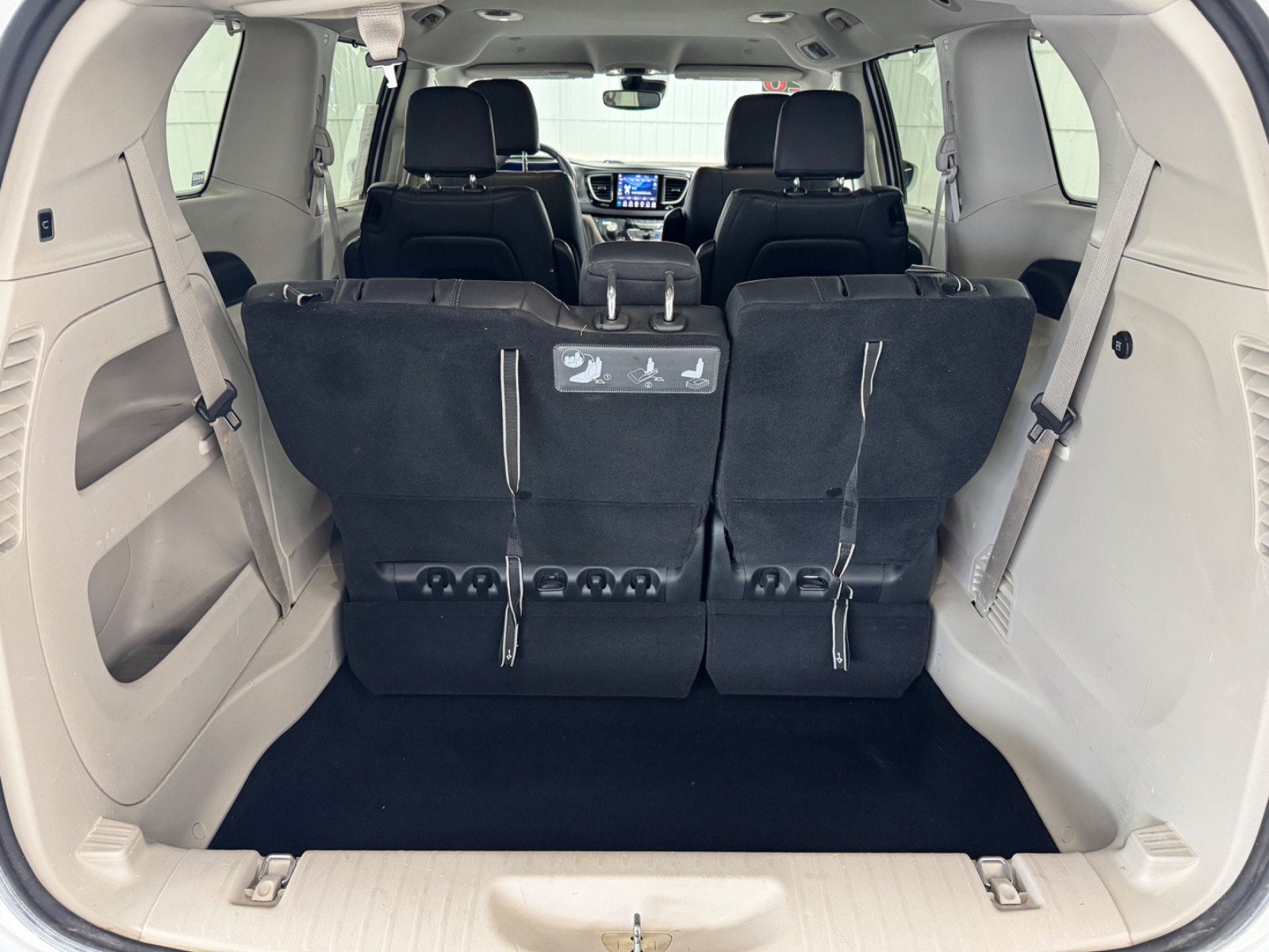 2020 Chrysler Pacifica Touring L