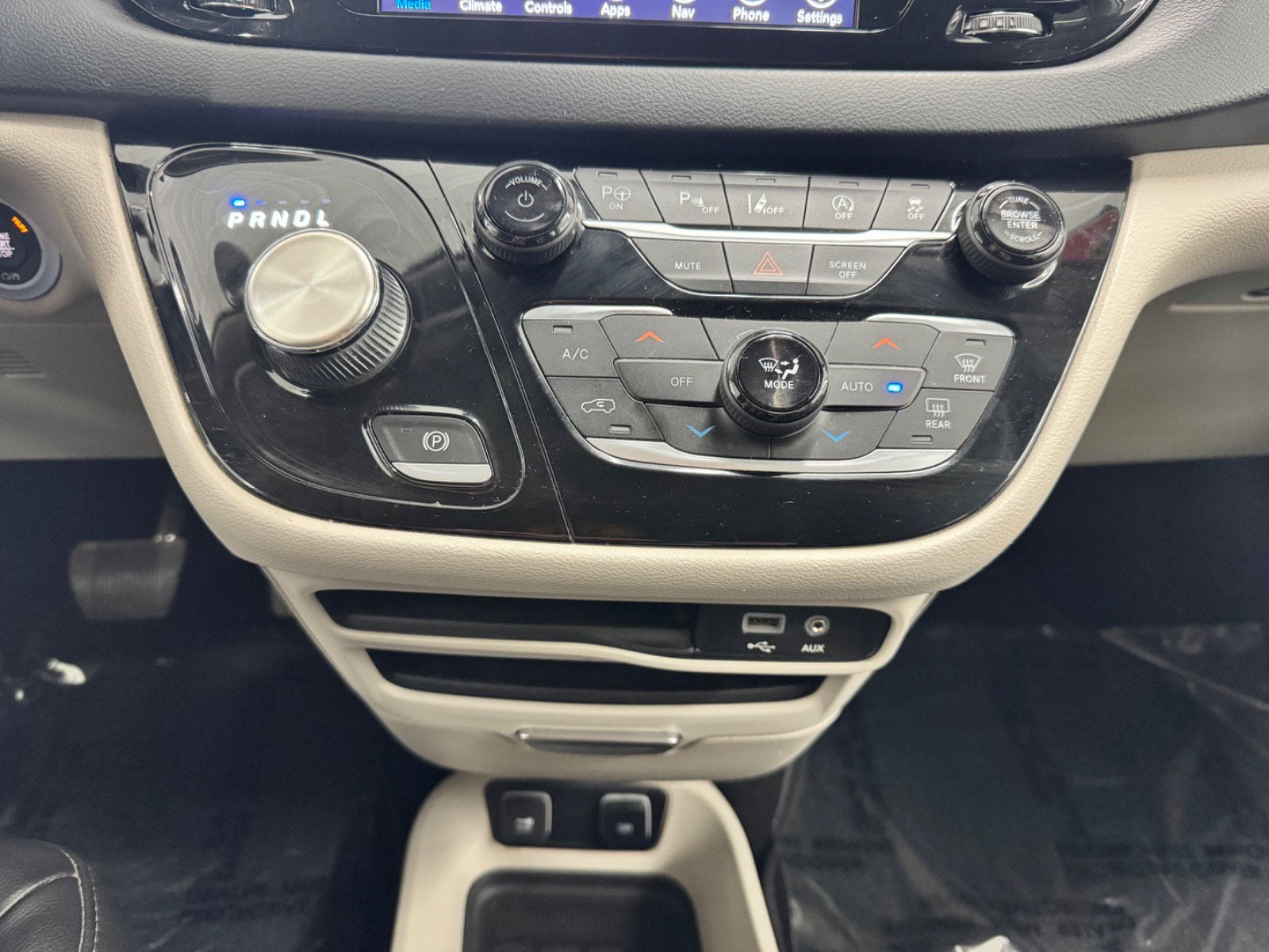 2020 Chrysler Pacifica Touring L