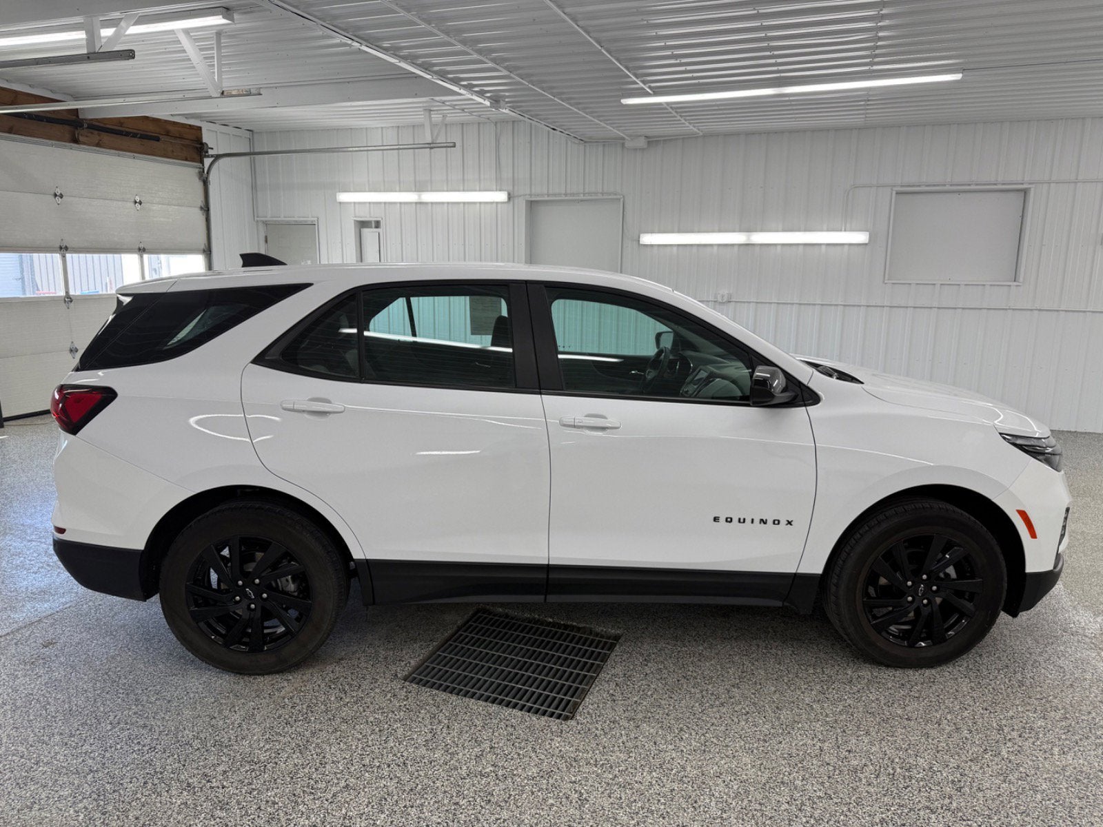 2023 Chevrolet Equinox LS