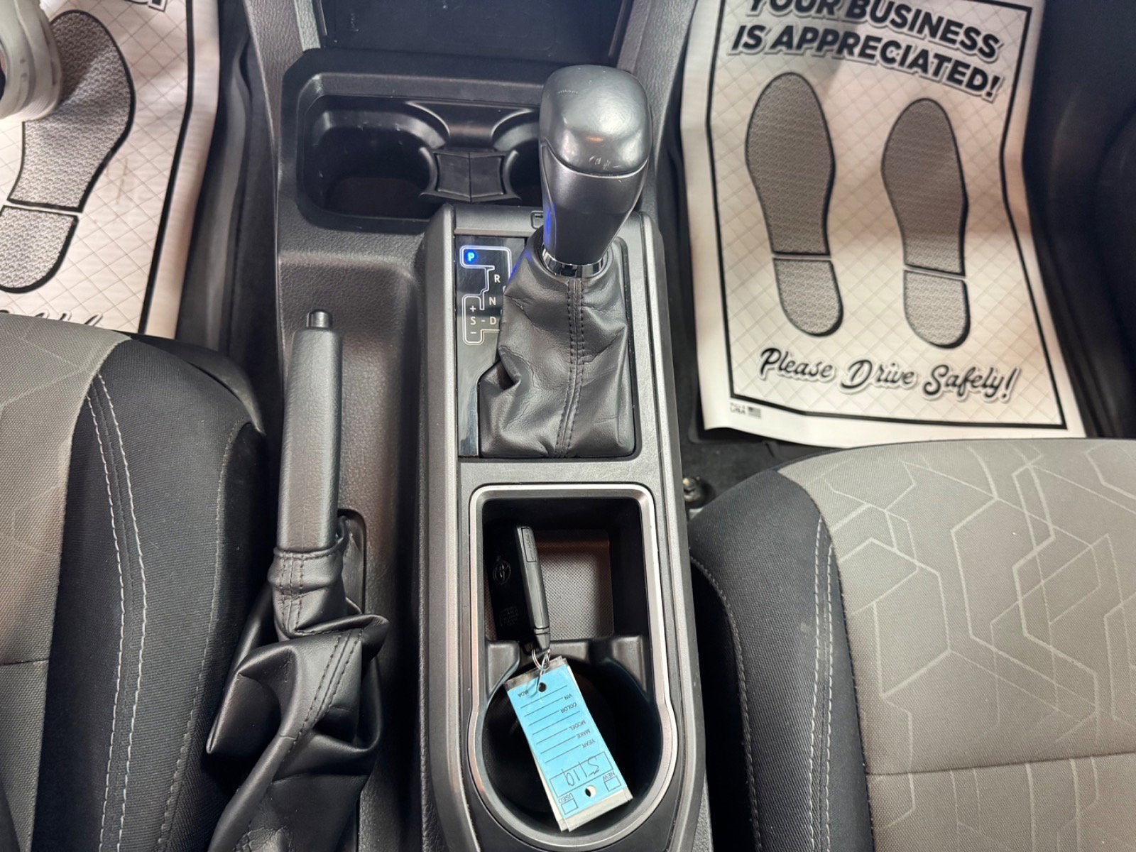 2022 Toyota Tacoma 4WD SR5