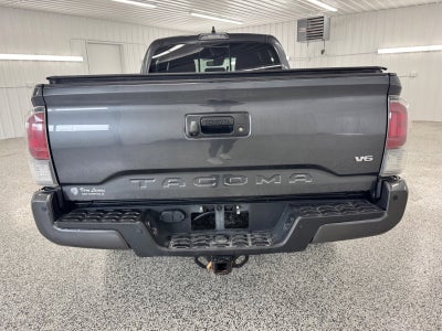 2022 Toyota Tacoma 4WD SR5