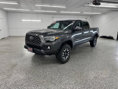 2022 Toyota Tacoma 4WD SR5