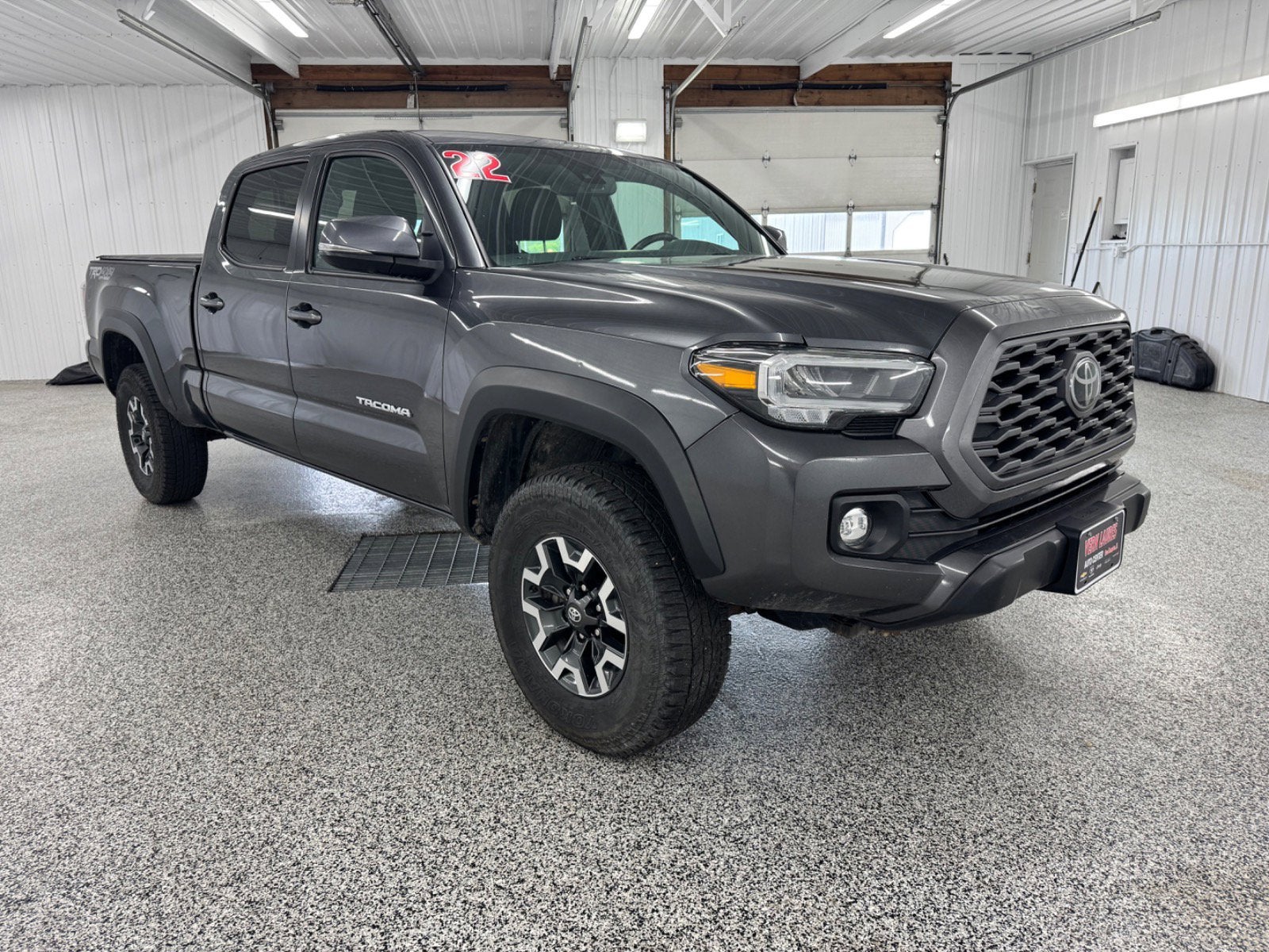 2022 Toyota Tacoma 4WD SR5