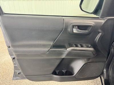 2022 Toyota Tacoma 4WD SR5