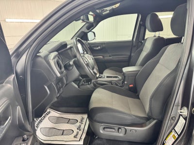 2022 Toyota Tacoma 4WD SR5