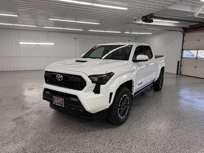 2025 Toyota Tacoma 4WD SR