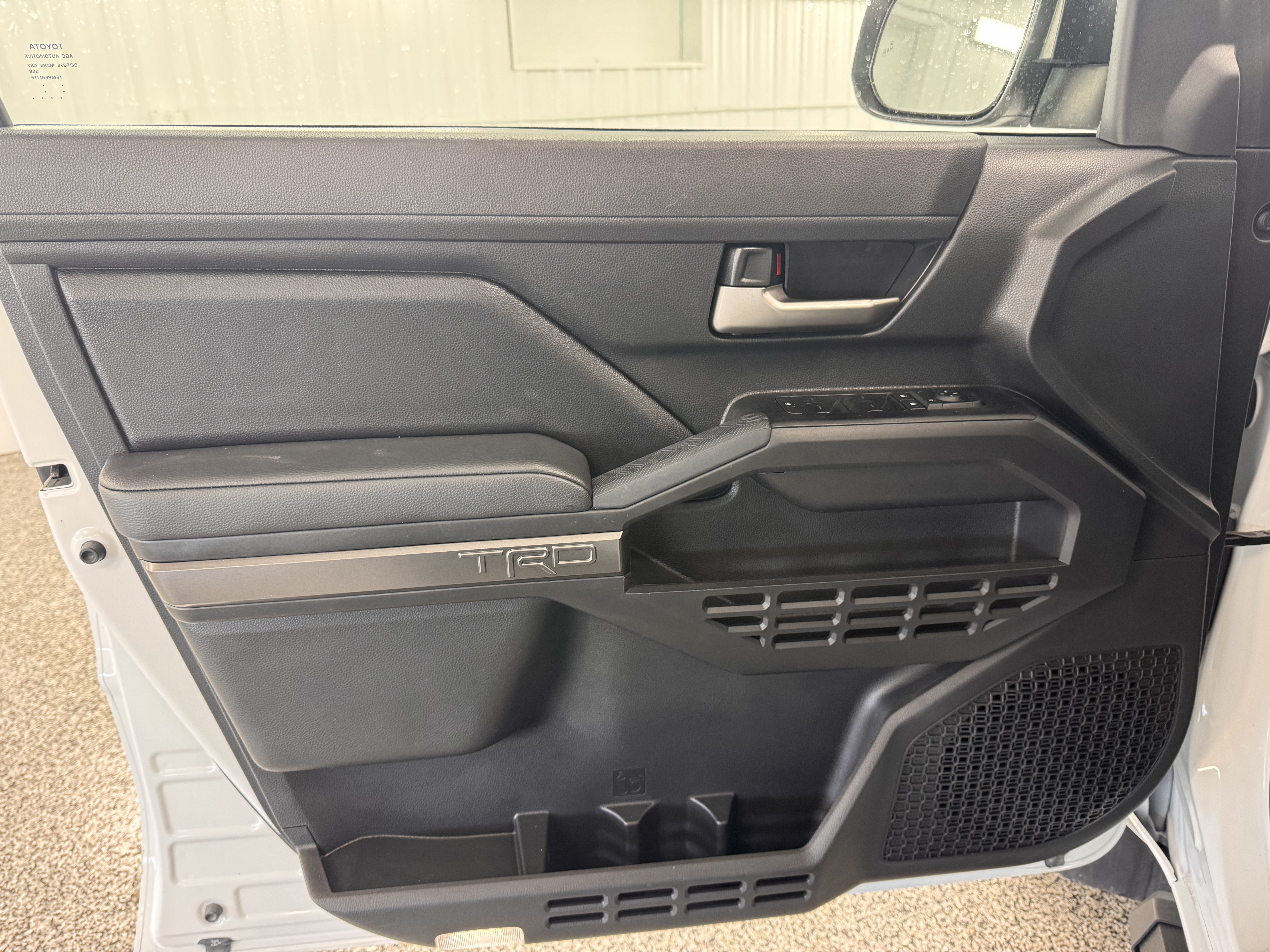 2025 Toyota Tacoma 4WD SR