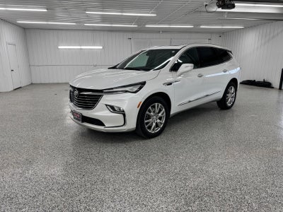 2024 Buick Enclave Essence