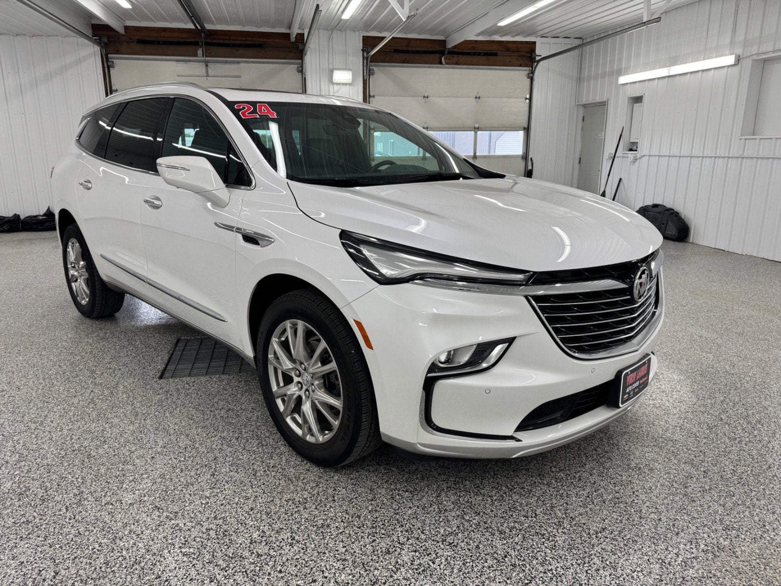 2024 Buick Enclave Essence